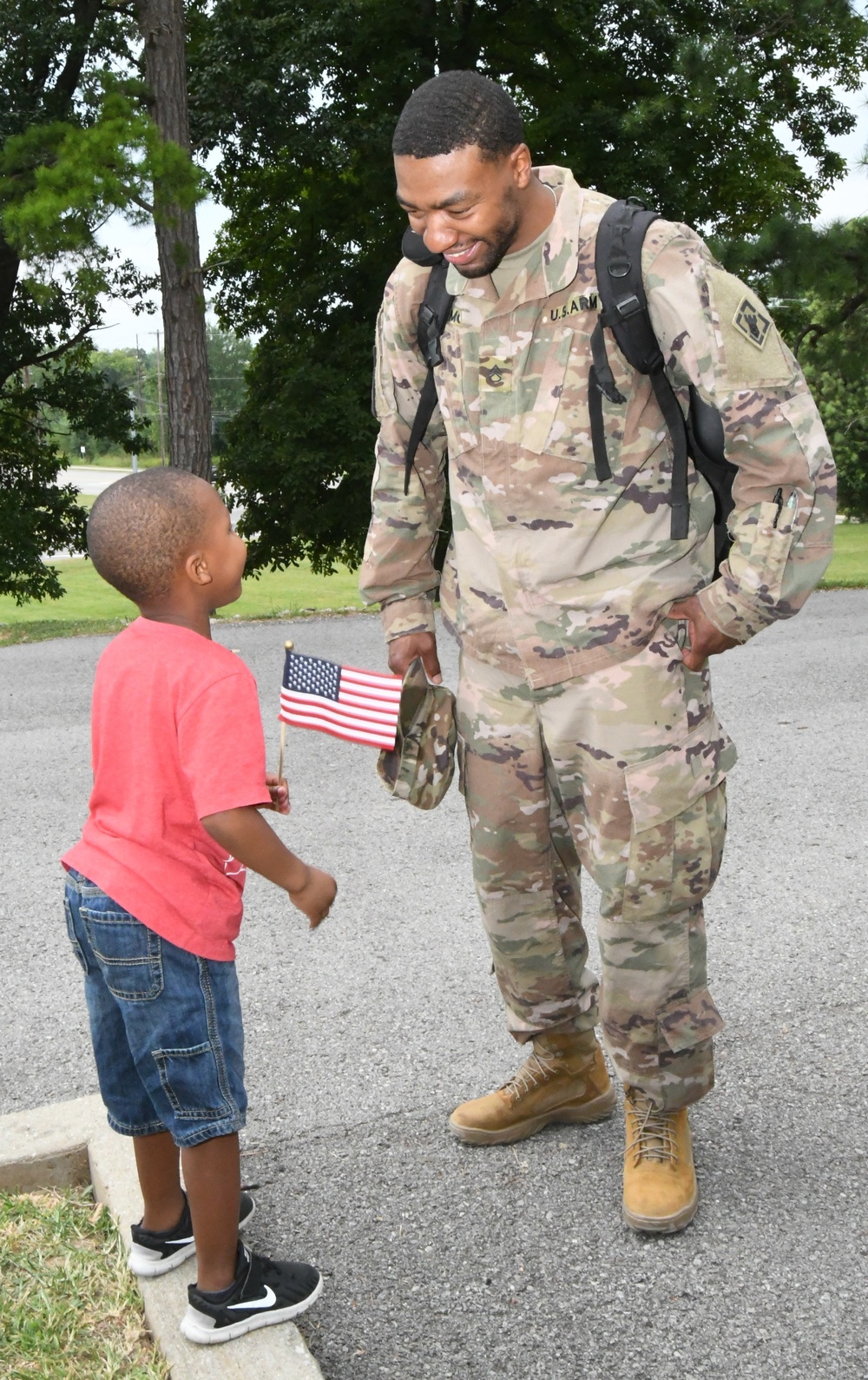 Hundreds at Fort Knox welcome 42nd Clearance Company back from deployment