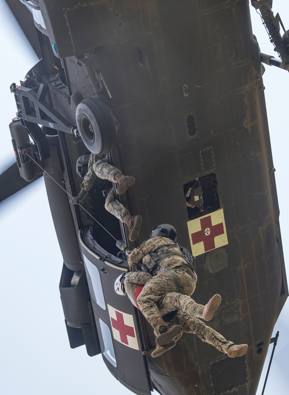 130th Airlift Wing aircrew members practice lifesaving skills