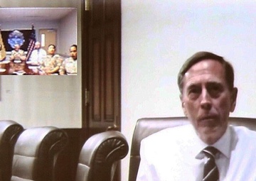 Gen. (Ret.) Petraeus talks leadership with 364th ESC