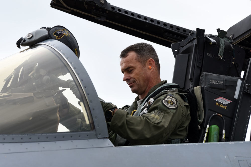 Kent completes final flight as Liberty Wing vice commander