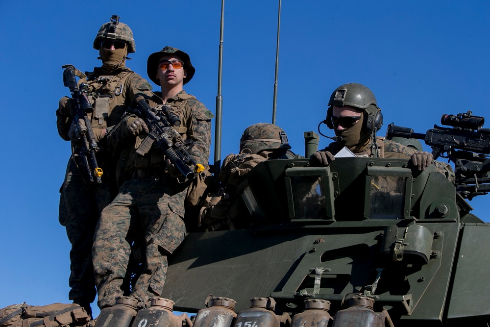 DVIDS - Images - 31st MEU conducts mounted patrols in Stanage Bay ...