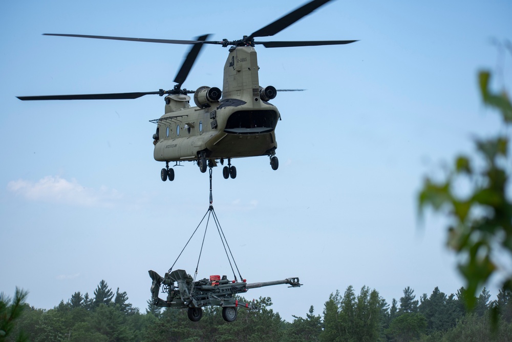 NY Army National Guard artillery Soldiers conduct slingload training at Fort Drum