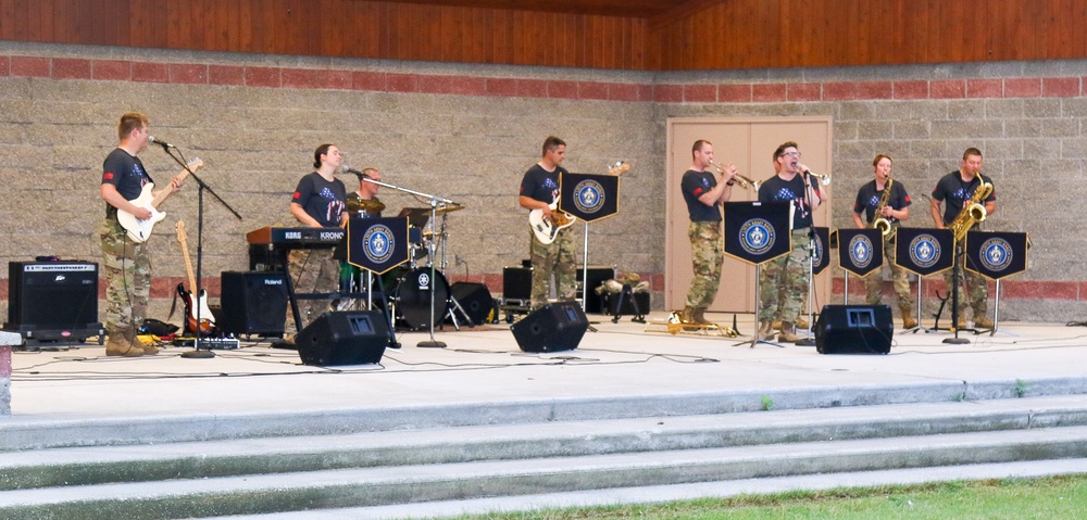 126th Army Rock &amp; Roll Band Livefire performs for Mackinaw City Crowd