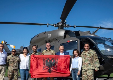 Albanian Director General familiarized with Lakota capabilities