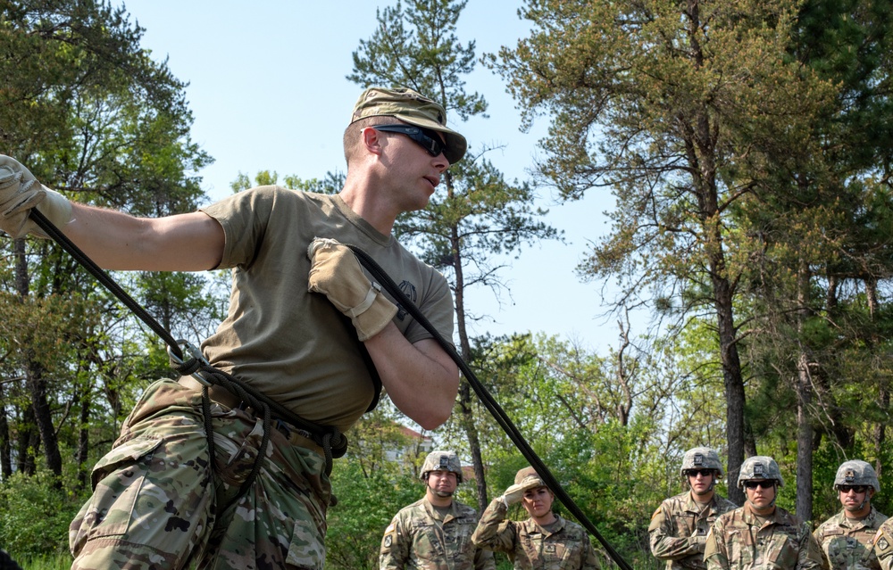 1157th Transportation Company train on air assault course