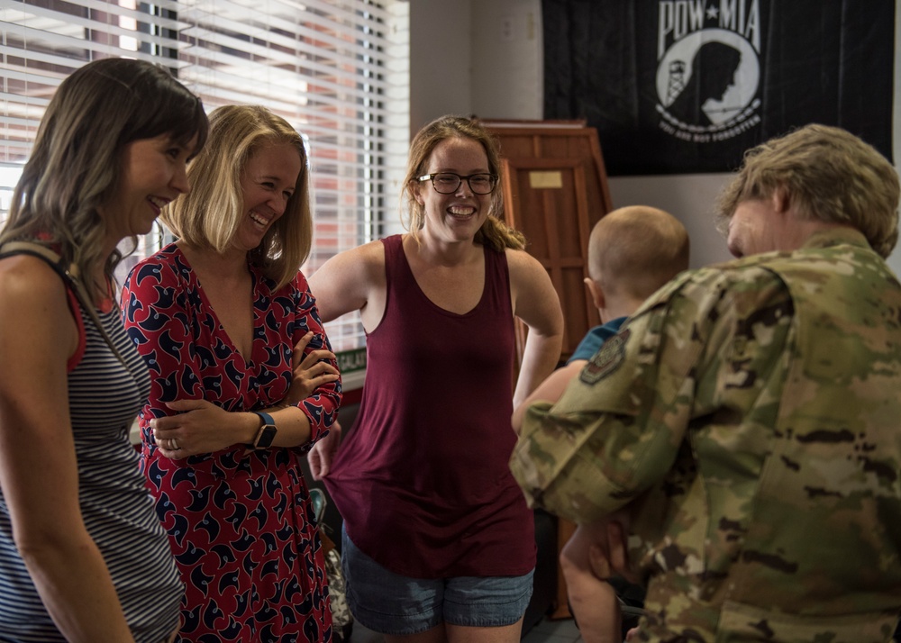 AMC Commander visits the 317th Airlift Wing