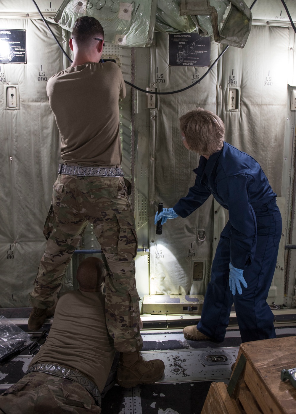 AMC Commander visits the 317th Airlift Wing