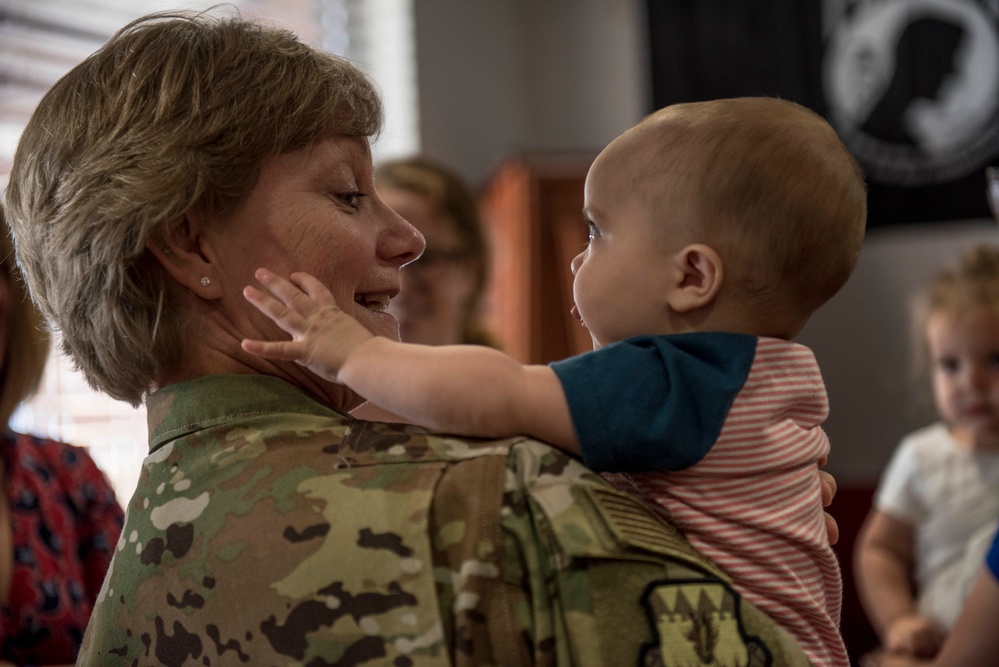 AMC Commander visits the 317th Airlift Wing