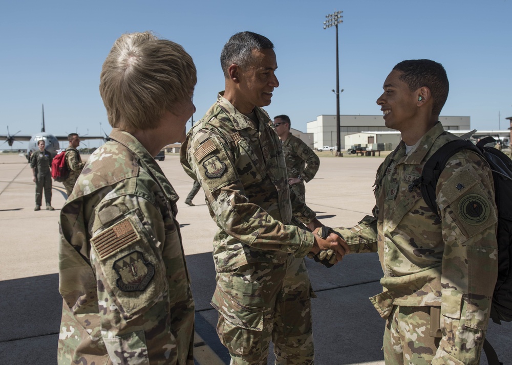 AMC Commander visits the 317th Airlift Wing