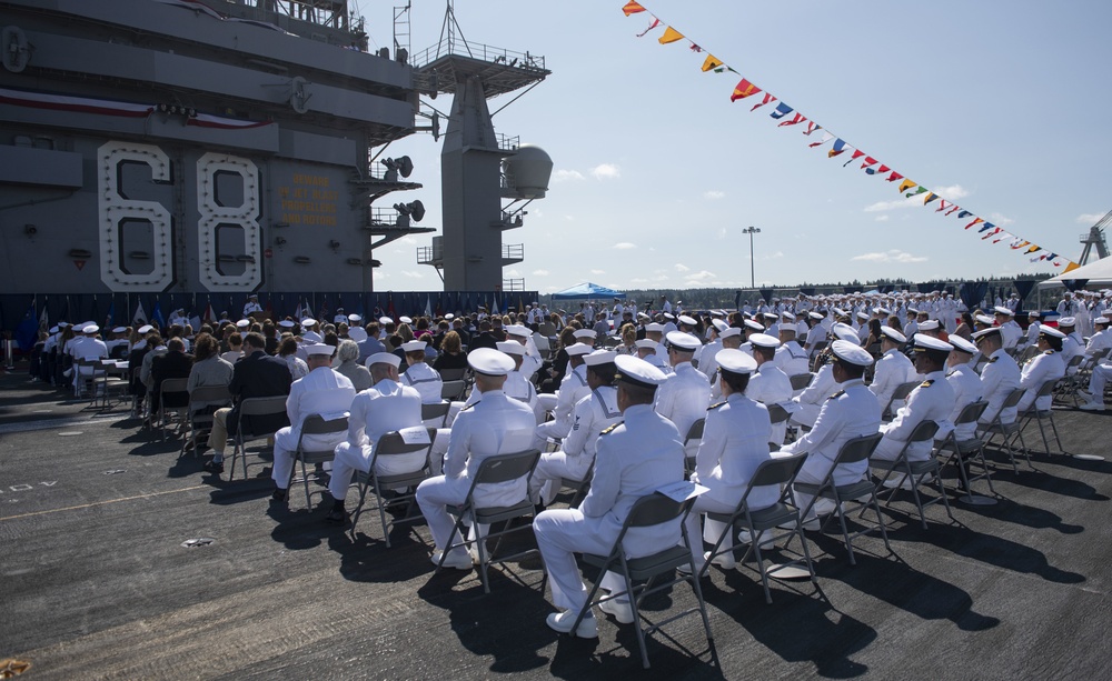 Nimitz Performs Change Of Command