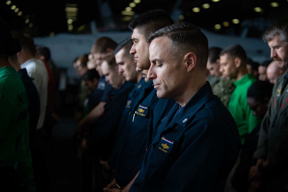 USS Ronald Reagan (CVN 76) USS Lexington Memorial Ceremony