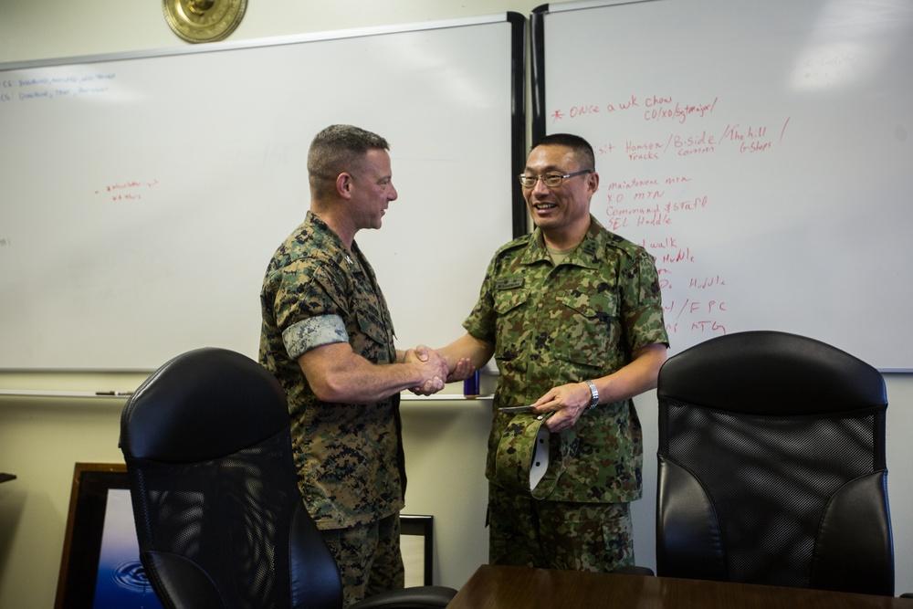 JGSDF Deputy Commander visits 3rd Marine Division