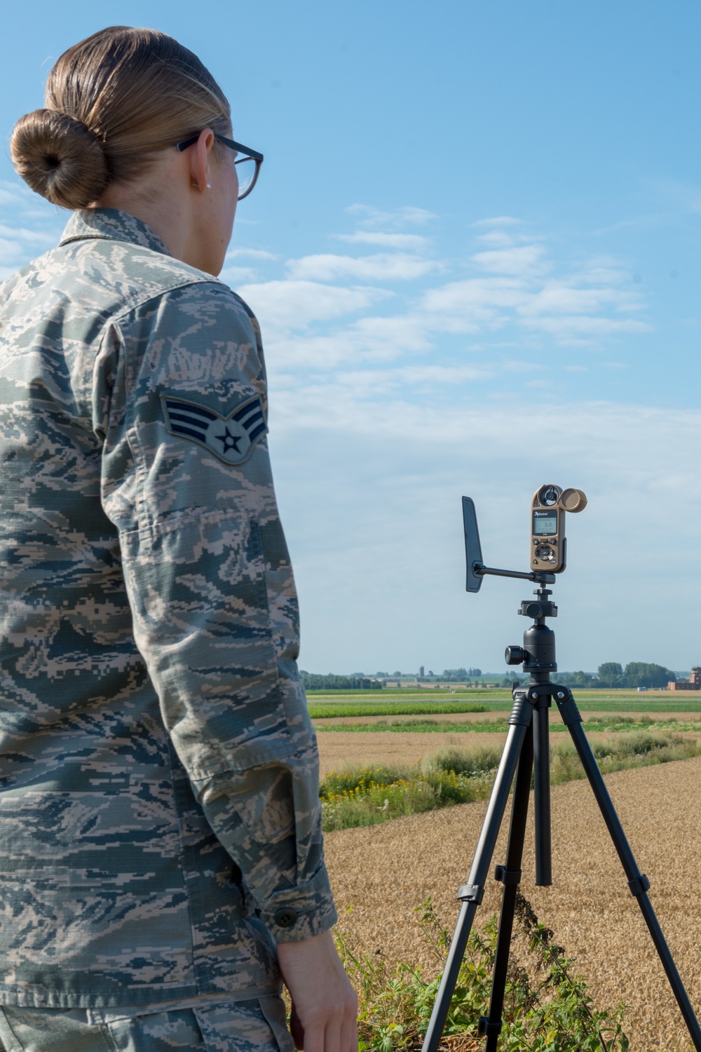 1 Combat Comm trains with 424th ABS, helps C130 land on LZ Charlie