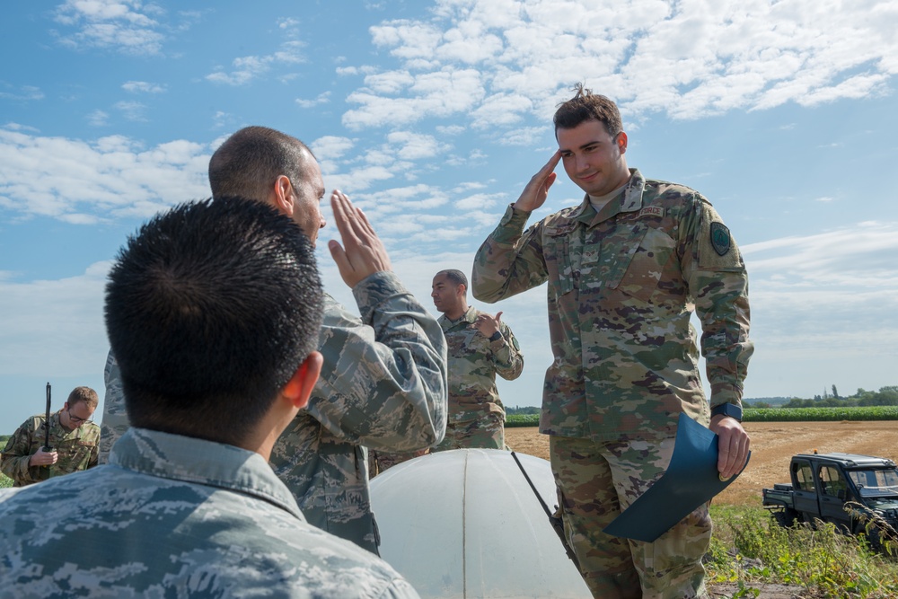 1 Combat Comm trains with 424th ABS, helps C130 land on LZ Charlie