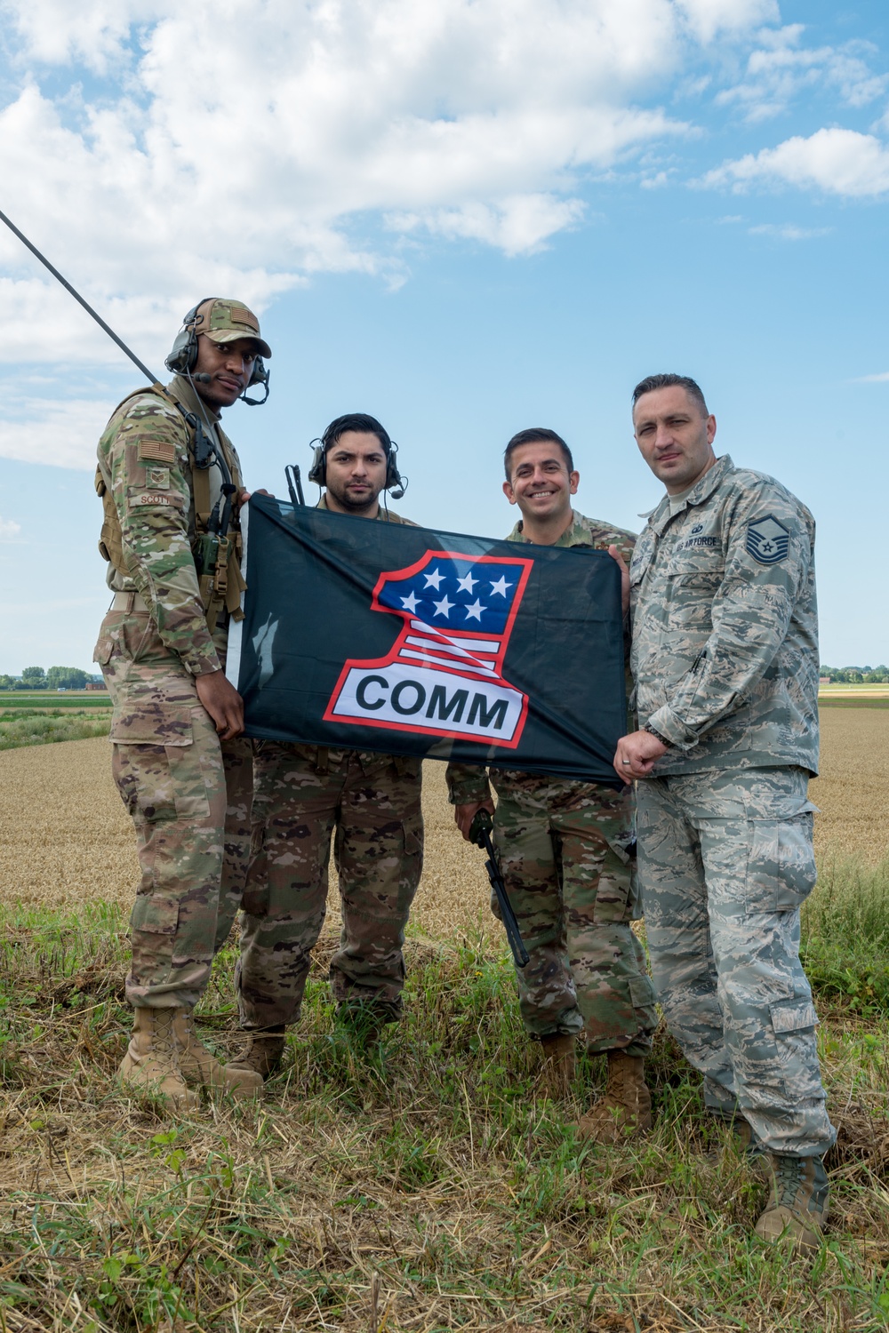 1 Combat Comm trains with 424th ABS, helps C130 land on LZ Charlie