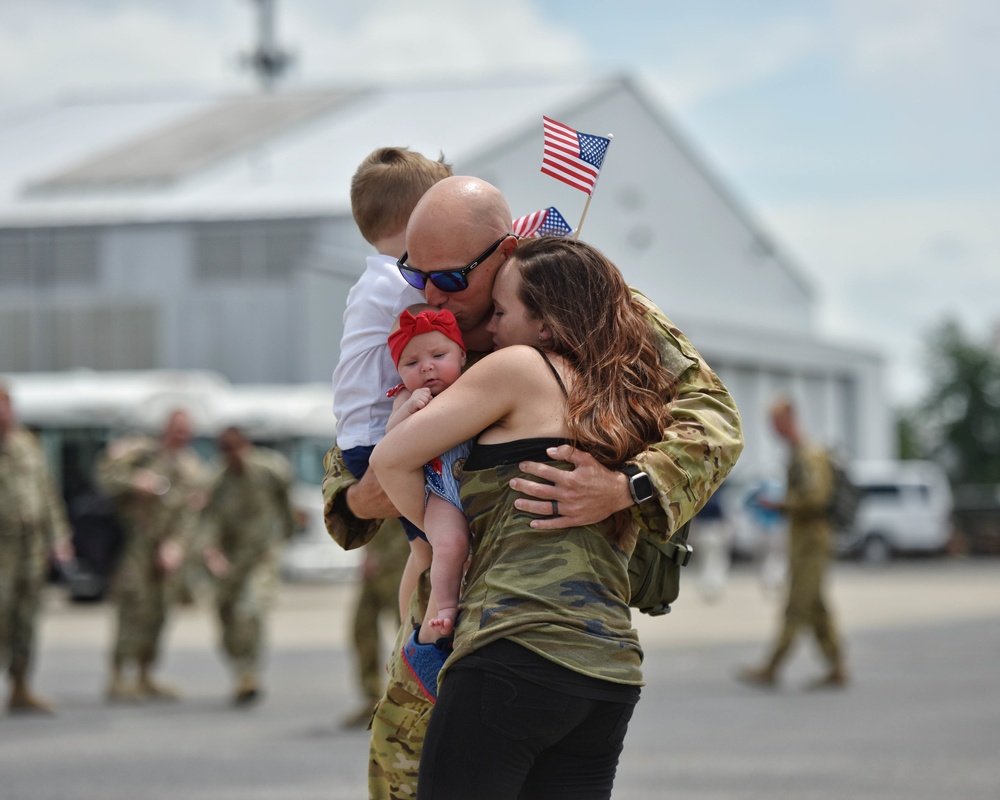 1-230th Assault Helicopter Battalion return home