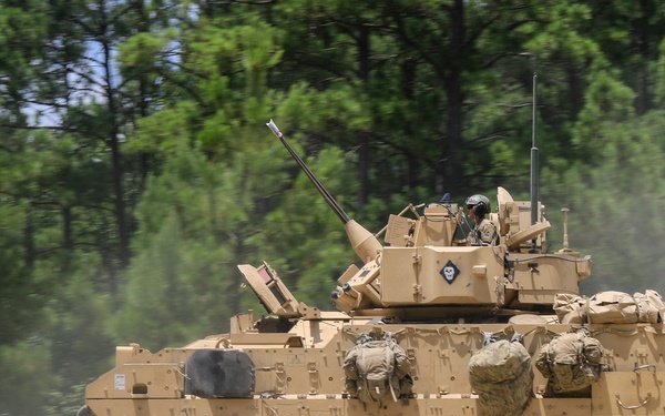 1st Brigade Combat Team, 82nd Airborne Division conducts live fire during Decisive Action Rotation 19-08.5