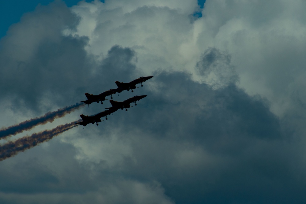 Blue Angels Soar Into Seattle During Fleet Week