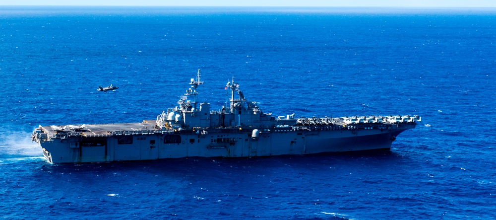 USS WASP (LHD 1) OPERATIONS AT SEA
