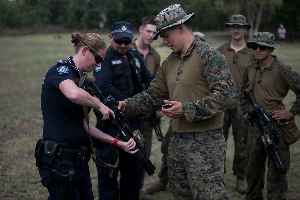 U.S. Marines complete simulated combined amphibious assault, reconnaissance raid in Bowen, Australia