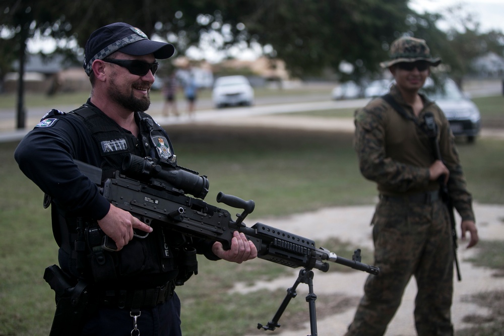 U.S. Marines complete simulated combined amphibious assault, reconnaissance raid in Bowen, Australia