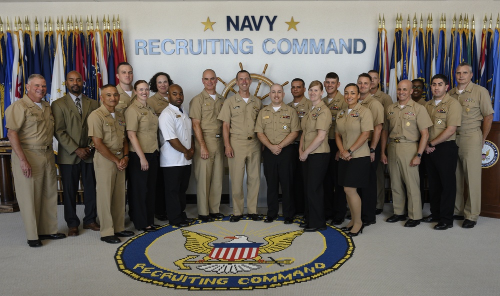 CNO Meets With Navy Recruiters During Farewell Visit