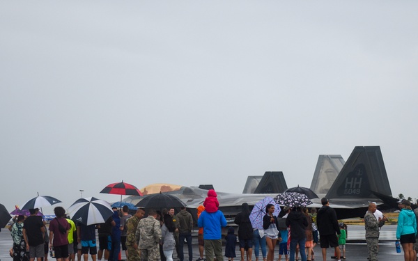 HIANG conducts public viewing of F-22 Raptors on Maui Aug. 2