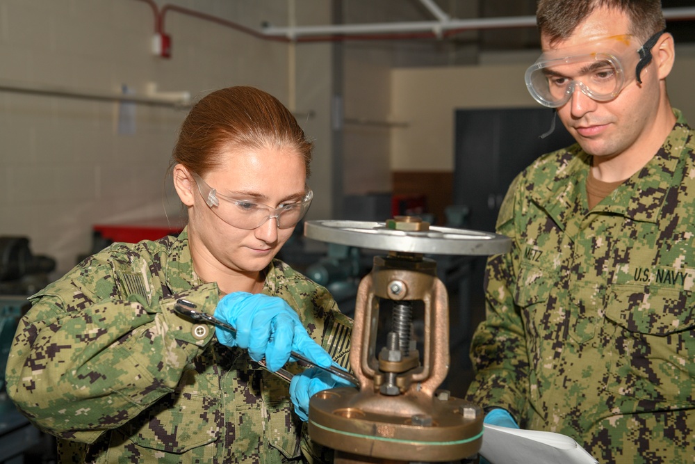 Maritime Modernized Training: Capitalizing on Virtual Technology