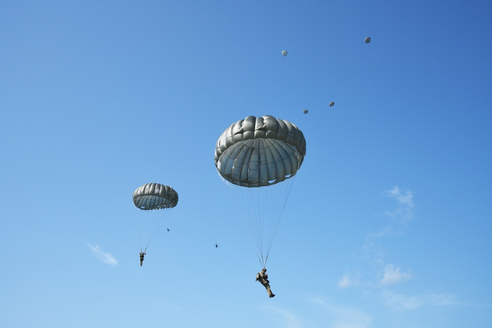 RI Army National Guard Hosts World’s Largest International Static Line Parachuting Competition