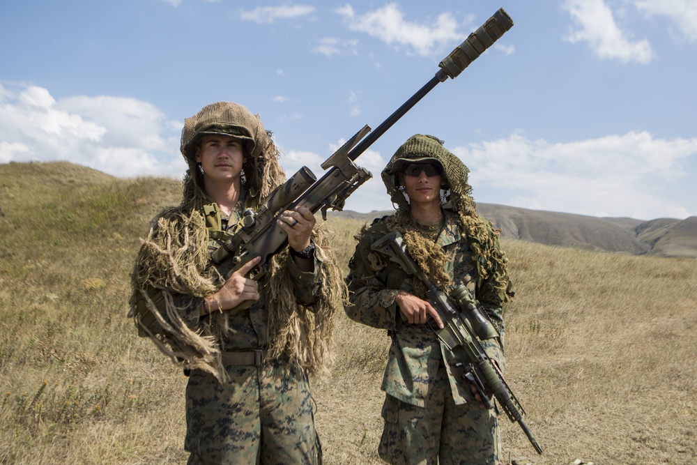 Agile Spirit 19: U.S. Marines and U.K. Army weapons cross training