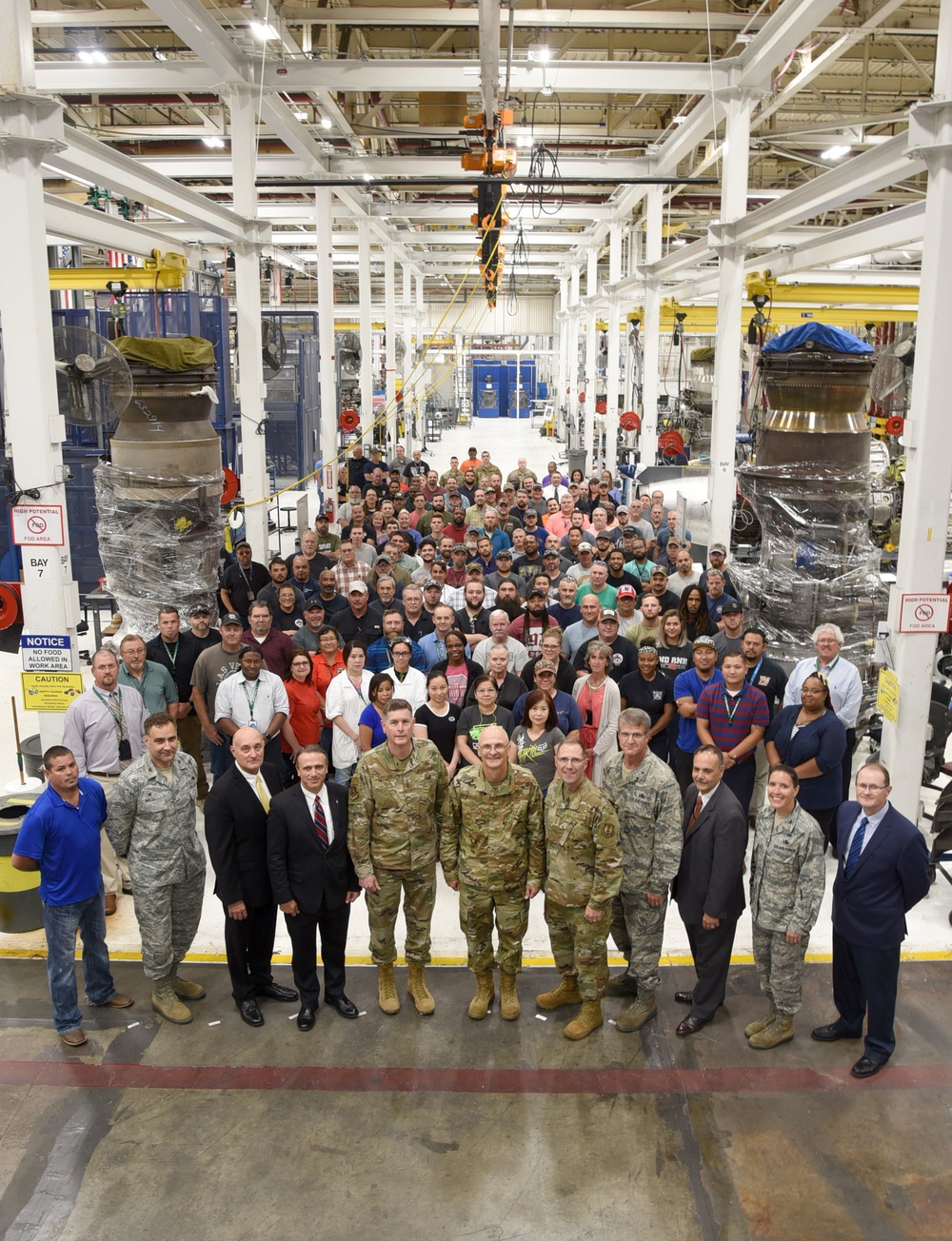 Gen. Bunch visits Team Tinker