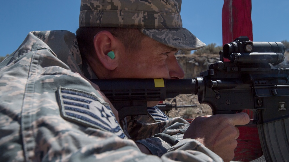 124th Civil Engineers Shoot to Qualify