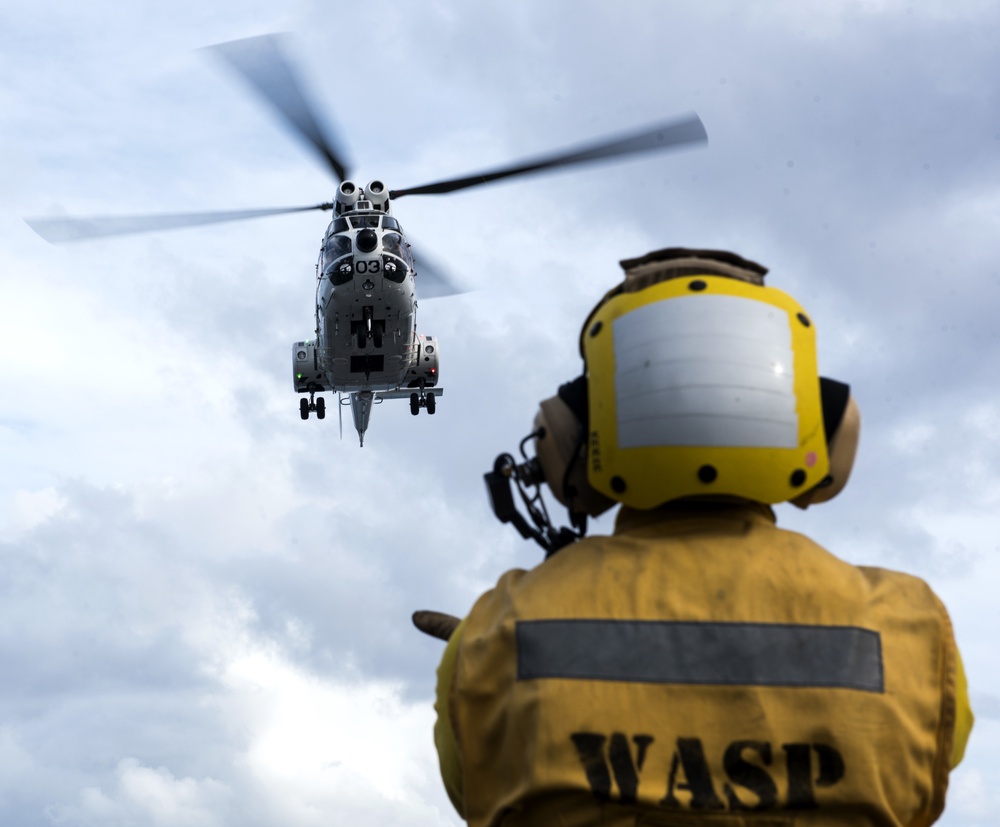 USS WASP (LHD 1) OPERATIONS AT SEA