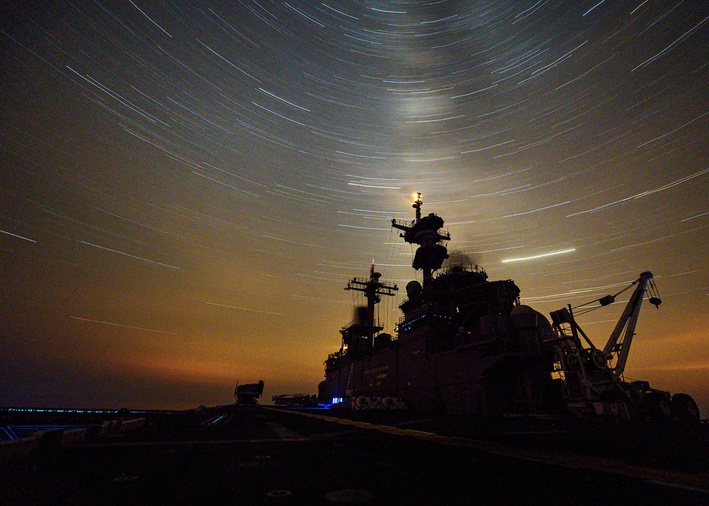 Boxer Transits Arabian Gulf