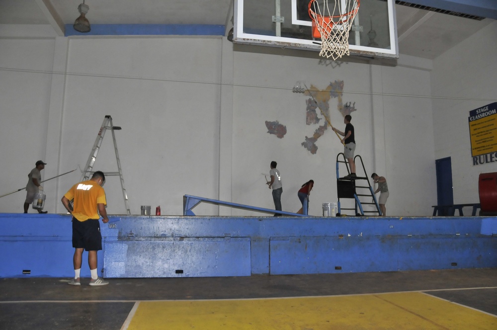 USS Emory S. Land Sailors help Beautify Local Guam Middle School Facilities