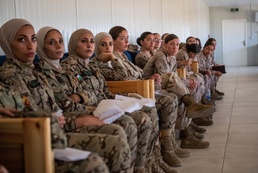 11TH MEU FET Meets with Jordan Armed Forces Quick Reaction Force Female Engagement Team