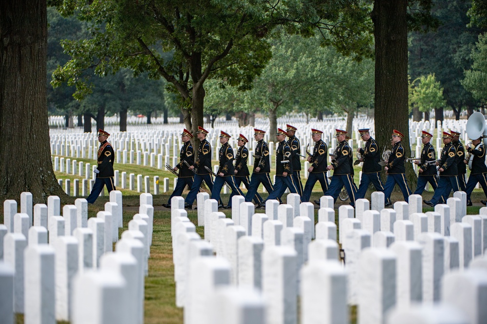 Military Funeral Honors with Funeral Escort Are Conducted for U.S. Army Master Sgt. Carl Lindquist