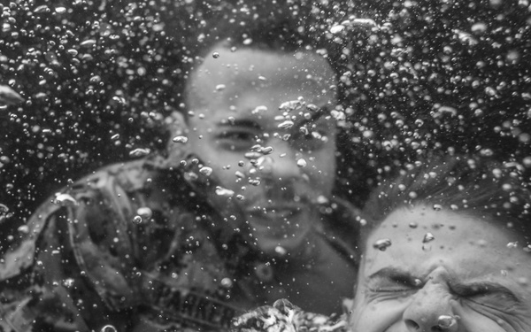 MARFORRES Marines conduct aquatic offensive and defensive techniques