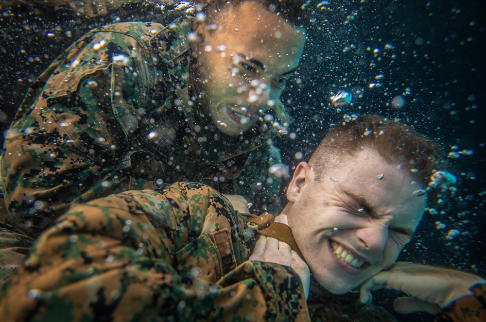 MARFORRES Marines conduct aquatic offensive and defensive techniques