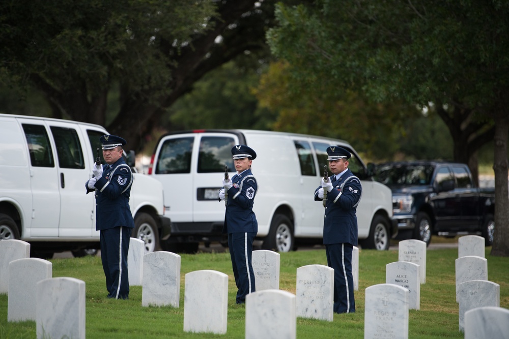 Oliver Ray Crawford; “Ollie”; Joint Base San Antonio-Fort Sam Houston; JBSA-Fort Sam Houston; American airpower legend; United States Army Air Corps; WWII; Air Force Association; AFA; Air Force Memorial Foundation; Air Force Memorial