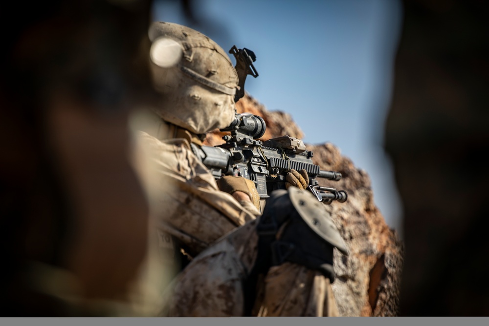 Reserve Marines Train at Range 400 during ITX 5-19