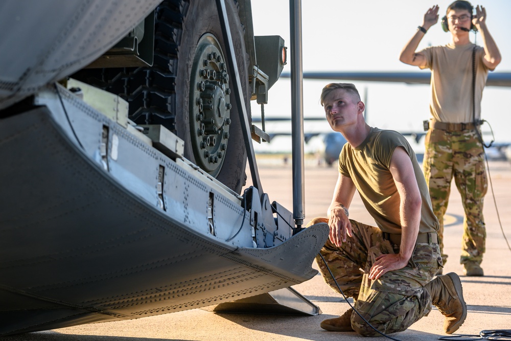 Developing Future Leaders, Mastering The Basics During Cold-Load Air/Land Raid