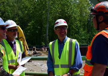 USACE-Buffalo CO visits Harpersfield Dam's Lamprey barrier construction
