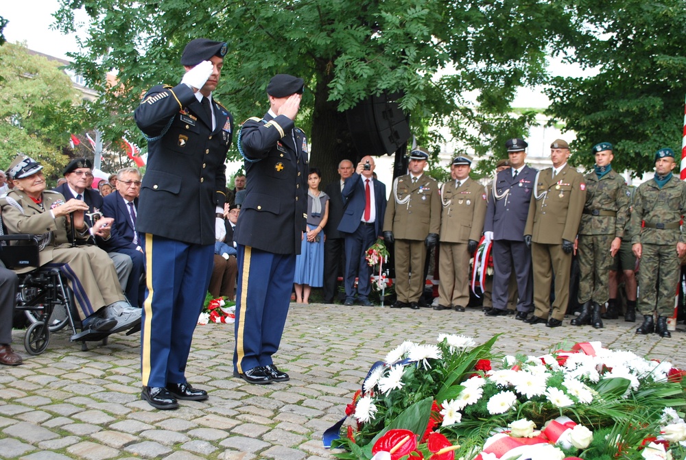 Area Support Group Poland Participates in the Warsaw Uprising 75th Anniversary Celebration in Poznan, Poland