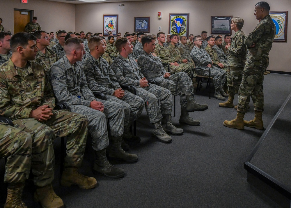 AMC commander, command chief visit JB Charleston