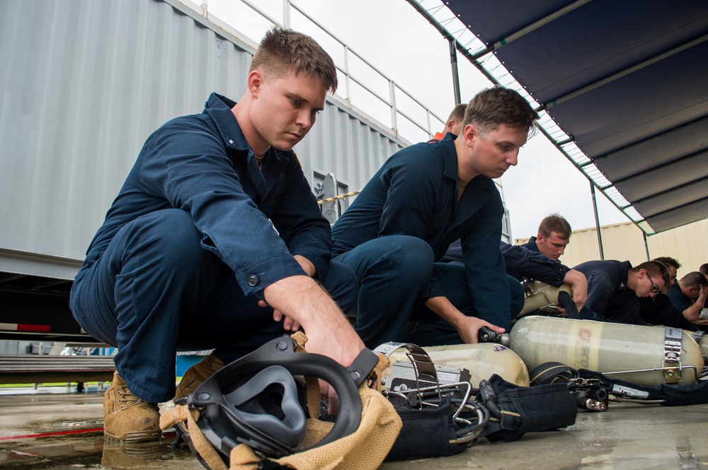 Sailors Conduct Submarine Firefighting Training