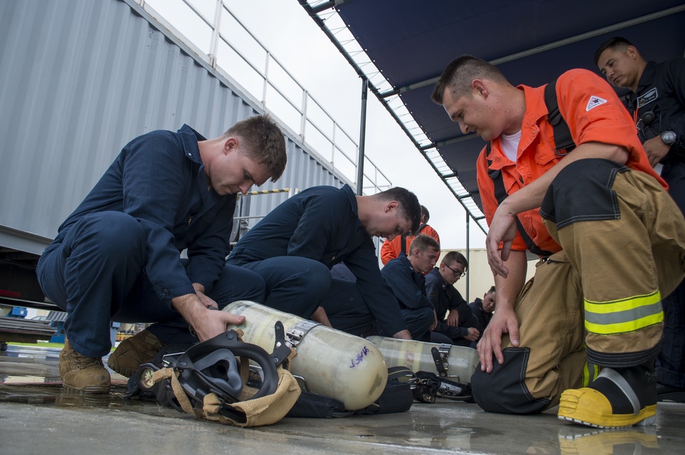 Sailors Conduct Submarine Firefighting Training