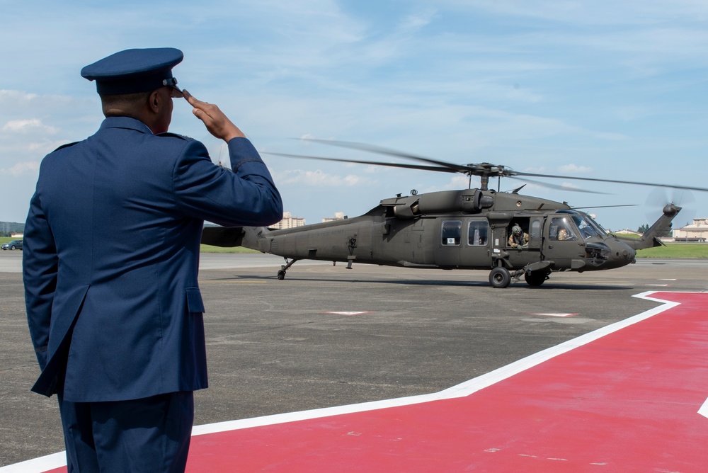 SECDEF Departs Yokota to continue Pacific Tour