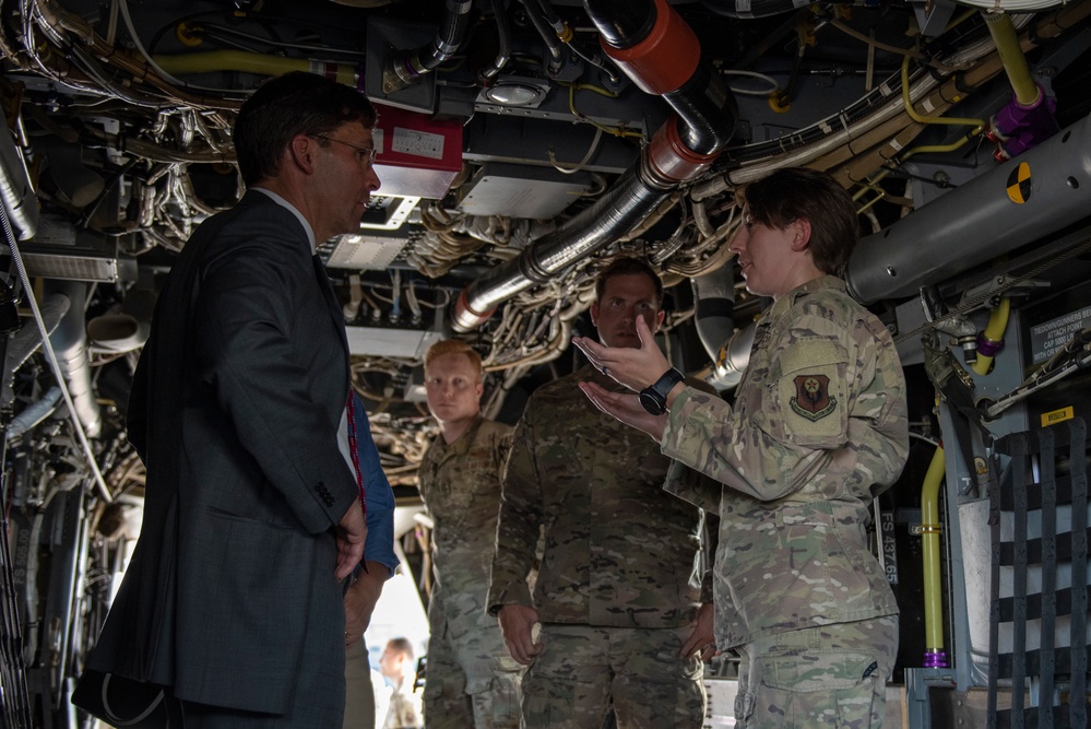 SECDEF Departs Yokota to continue Pacific Tour