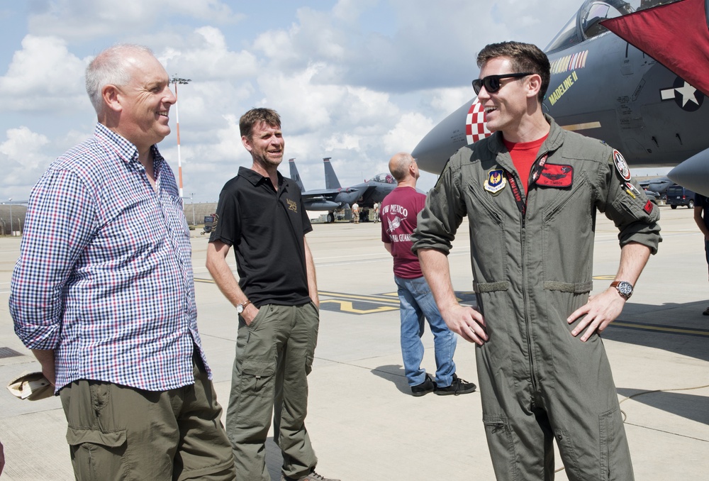Local Aviation Enthusiasts Tour RAF Lakenheath